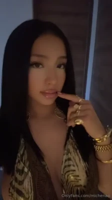 michenao - Riding and bouncing in to much angles. Must see... #bigboobs