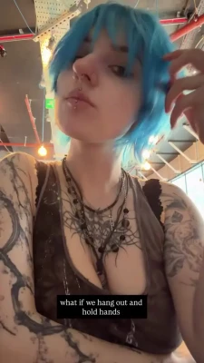 lyracr0w0 - So one of the highest request is for some ANAL :) I will post my anal