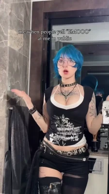 lyracr0w0 - What do you want to do with Mommy today? 🥵😈