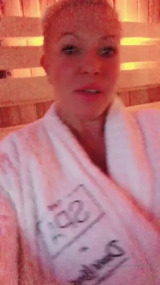 michellethorne - About to get pretty for you all. Show starts at 1pm mountain time!