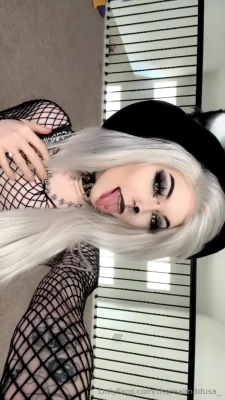 therealm3dusa_ - sending an anal spread/masturbation video in the shower to all