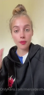 mercedesthedancer - How’s your Wednesday so far? Mine is pretty wet 🦋
