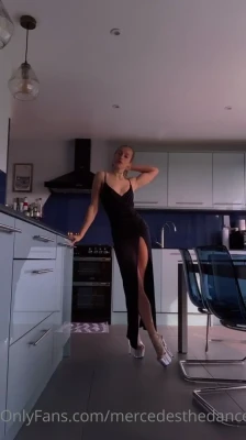 mercedesthedancer - Tip $9,99 under this post and get 15 min video ! Have u ever wanted
