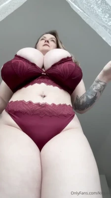 kira-liv - lets list ten things you can do with no pants on!