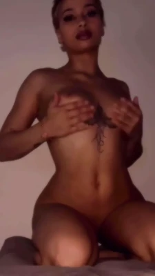 sheis_essence - Business woman strip tease in your DMS $50