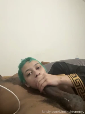 sheis_essence - Who likes this ass?