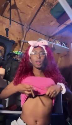 xolanaaee - Should I??? 👀 💋 👅 👩‍❤️‍💋‍👩 🥵💦 Would