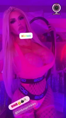 sammisprinkles - Do you like when I bend over for you like this? 🥵🔥 1 tip= 1 ass