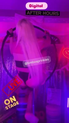 sammisprinkles - Lil video on the way to my shoot❤️