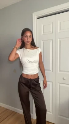 stephaniezustovich - Thicc thighs save lives