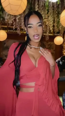 eleniiye - my pussy needs a good fill up, I want it leaking out leaving me a cum