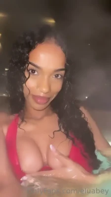 eleniiye - Just masturbate to a delicious orgasm and took those pictures! Acabei