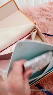 emma.stone.xxx - I'm trying to send this message to the rebillers and it won't send part 1