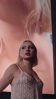 alexandrastan - so here's my ass- would you like a feel? 🍑 part 1