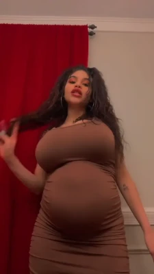 josephine_rivera_ - CHECK DM for this videos!!! RUBBING COCONUT Oil all Over MY BODY!!!