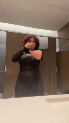 josephine_rivera_ - My asshole is just so tight. 😫