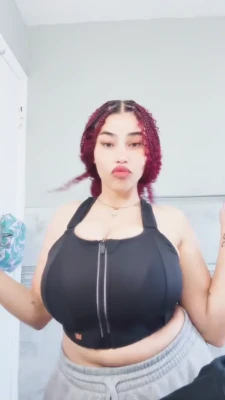 josephine_rivera_ - GRWM Part 2 - daily fatty routines.
