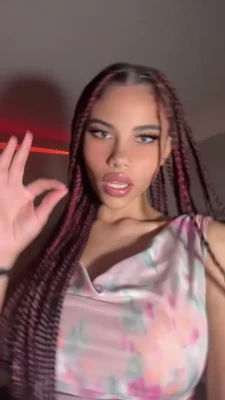 josephine_rivera_ - Deep tease 💓