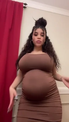 josephine_rivera_ - I can't believe you're missing out on what's in your Dm's...the
