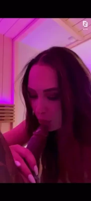 annaloredanabron - She’s waiting for you.