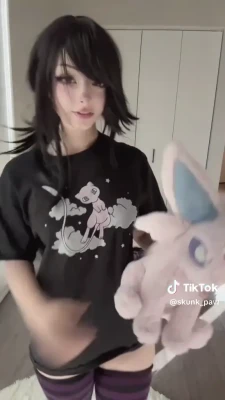 millie_official - Who wants to cum with me on VC 📲 I’m doing it for half off !