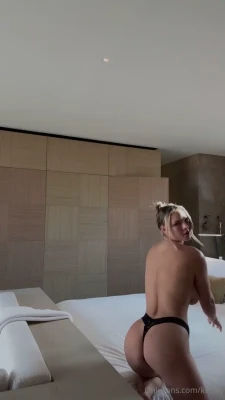 kinsey - first time using this 🍑💞 part 1