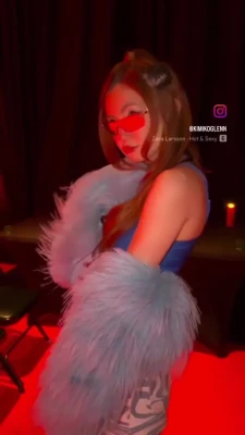 kimikoglenn - Want a lap dance? 🍑
