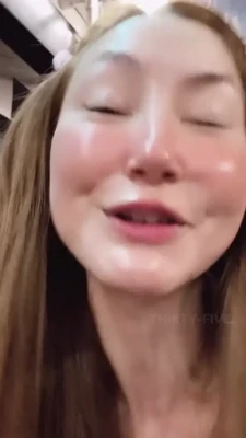 kimikoglenn - 12/10 朝のパンツ履き動画 