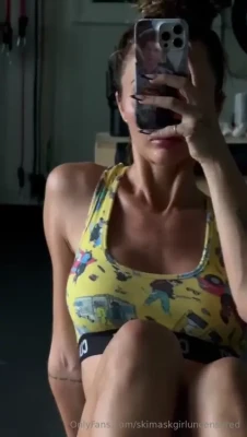 skimaskgirluncensored - Some yoga and relaxation 🧘‍♀️😌