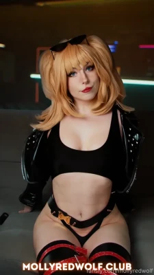 mollyredwolf - I won't let you sleep until you see my juicy nipples😏😳