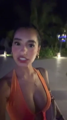 ashlee_almonte - Sono sicura che vorreste mettere il vostro cazzo qui sotto 🥵💦