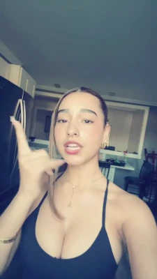 ashlee_almonte - Submit to me video ✖️ Full version sent to your DMs