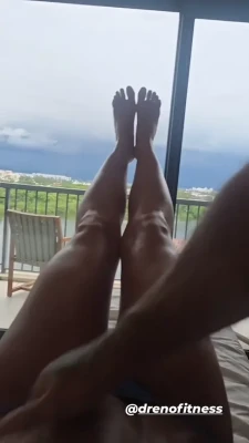 liviaandradereal - Bouta soak these sheets yoooo