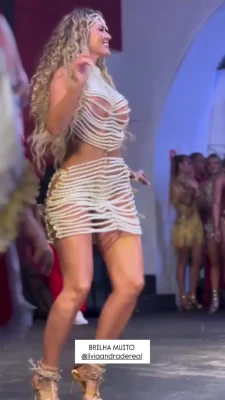 liviaandradereal - I'll cook, you'll fuck me from the back 👀💦