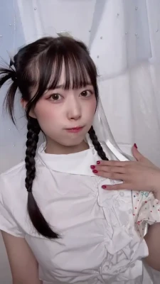 maririn_lucy - it's relatively boring here in berlin, that's why i masturbate