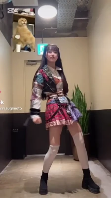 maririn_lucy - sit on my lap