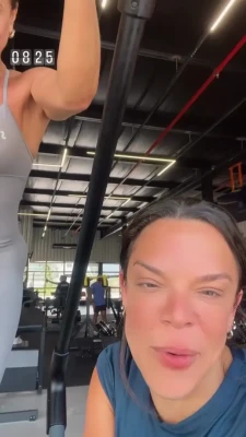 araujovivianne - Just wearing a tiny thong and a Loki crown 🤭