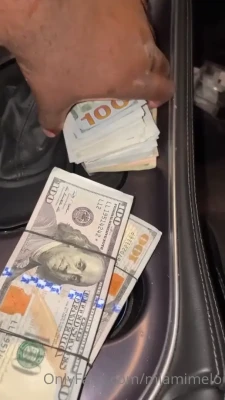 imnofacenocase - Want to see this wet pussy right now? Drop me a tip papi.