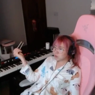 lilypichu - Spooning me would make you cum 💦