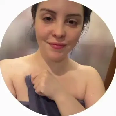 uckpnb4sque6yqfhmlevnn_w... - Wearing lingerie gives me a little sexy confidence boost