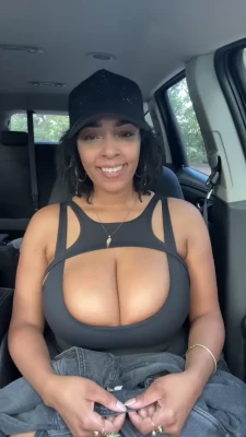 therealshimarie - I always like being the classy slut that's naughty underneath!!!!