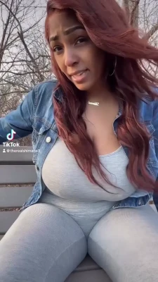 therealshimarie - It's a beautiful day today 😈 Yoga, snacks, masturbate and repeat