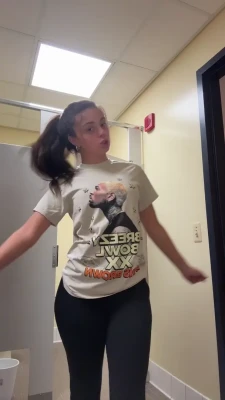 juliagyatson - Kind of a lengthy butt appreciation video