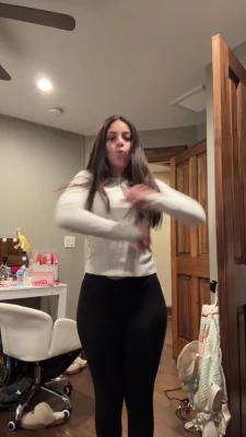 juliagyatson - Isn't mommy so pretty in pink 💋 Mommy has something very special
