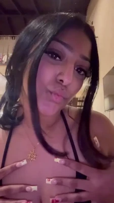 a.neesuh - Podemos hacer videollamada hasta U cumm! 😘 🔥 Te lo prometo