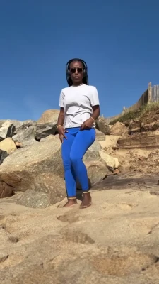 chocolaty.rj... - SOLO ASS TWERKING & PUSSY PLAY,IN THE WOODS 😍 I LUV NATURAL