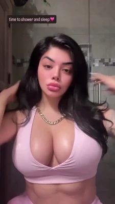 daniela_chaverry - I think nothing suits me best