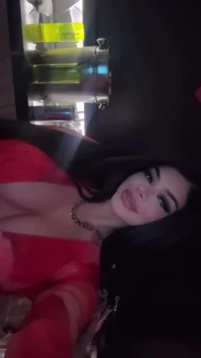 daniela_chaverry - Stream started at 04/04/2024 05:00 pm