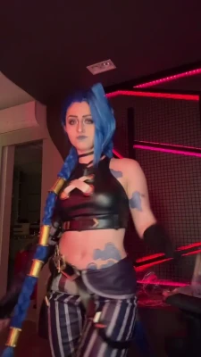 sofiaespanha - Hey lovelies. I want to know if you enjoy video content more or