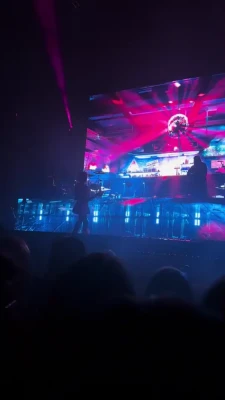 iamhalsey - Sending this Sexy Skype video to my two favorites! The rest of you